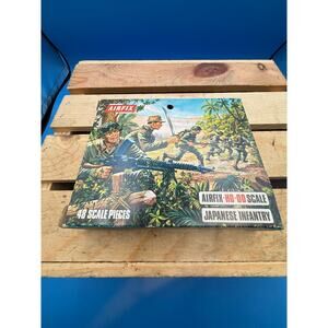 Vintage 1973 Airfix Japanese Infantry HO-OO Scale Figures Set 01718-7